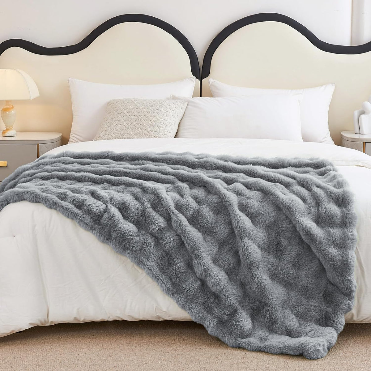 Luxury Faux Fur Throw Blanket