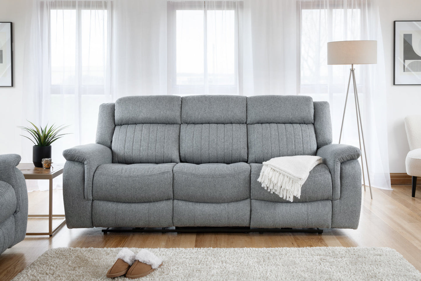 Linden Electric Recliner Sofa: Luxurious Grey 3-Seater, Plush Luxe Fabric Comfort